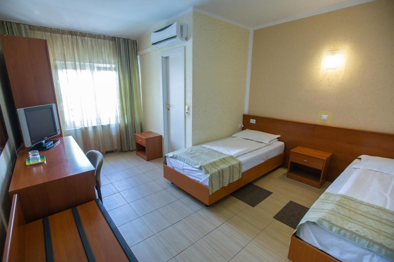 Hotel Seneca Baia Mare Luaran gambar