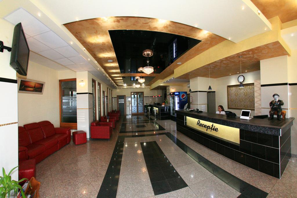 Hotel Seneca Baia Mare Luaran gambar