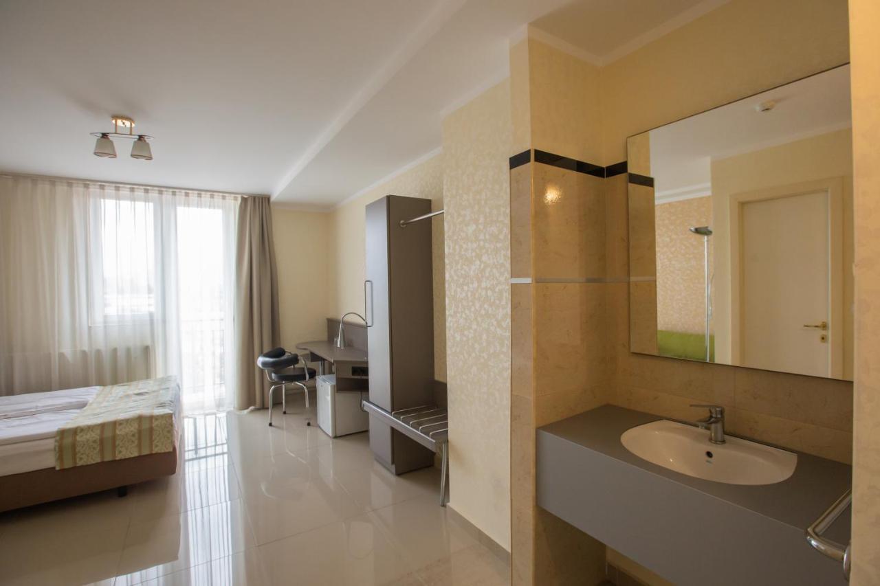 Hotel Seneca Baia Mare Luaran gambar